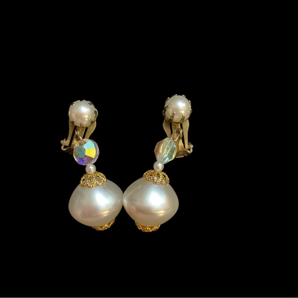 Vintage Gold Tone Pearl Drop Clip-on Earrings W/ AB Crystals